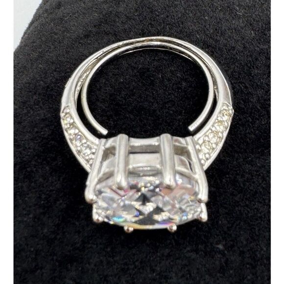 Silver Tone Solitaire Cushion Cut Adjustable Statement Ring Signed NV Sz 4.5-6.5 - Picture 4 of 8